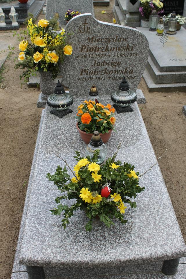 Mieczysław Piotrzkowski 1929 Starogard Gdański ś. Mateusza - Grobonet - Wyszukiwarka osób pochowanych