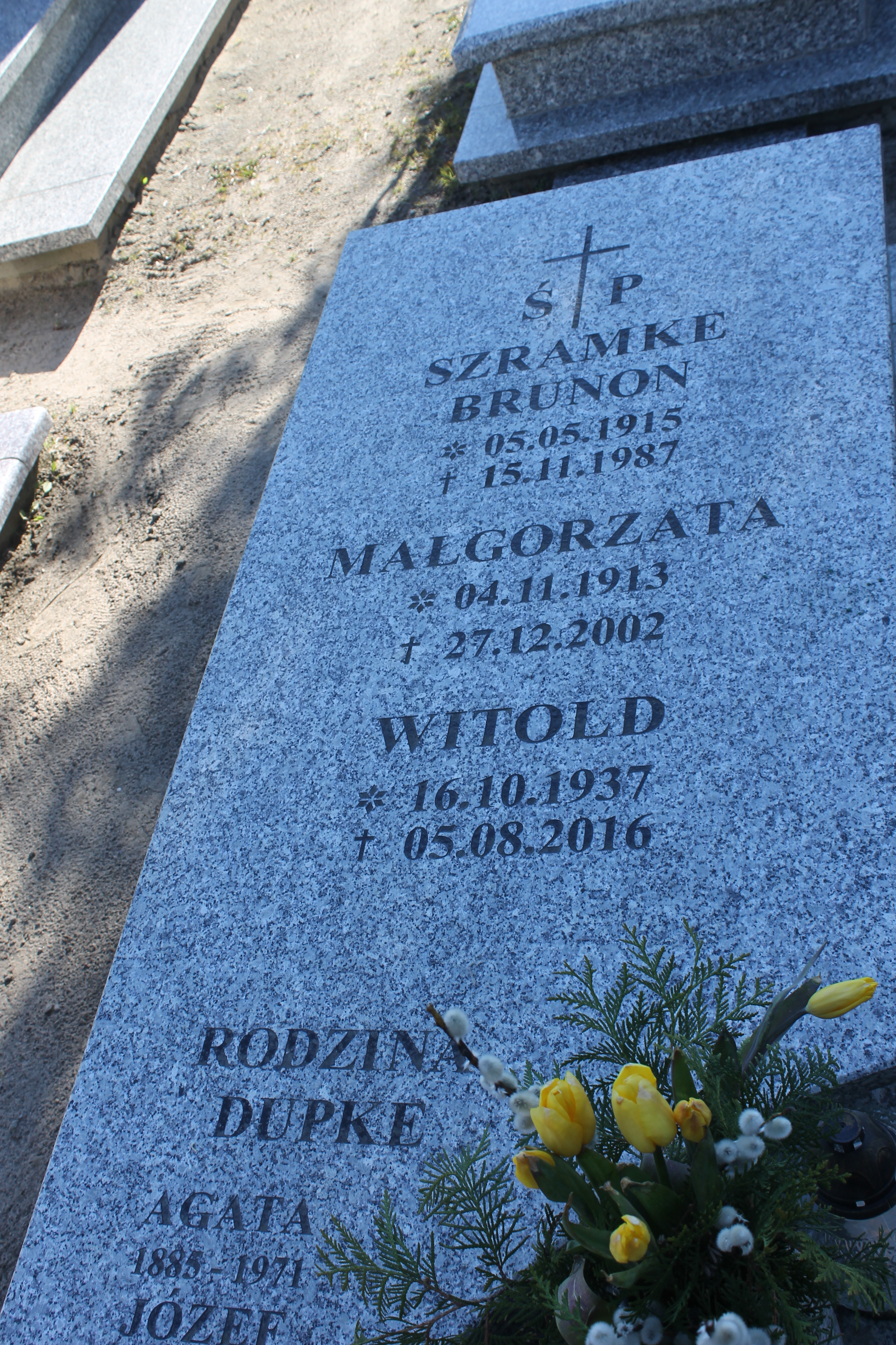 Małgorzata Szramke 1943 Starogard Gdański ś. Mateusza - Grobonet - Wyszukiwarka osób pochowanych