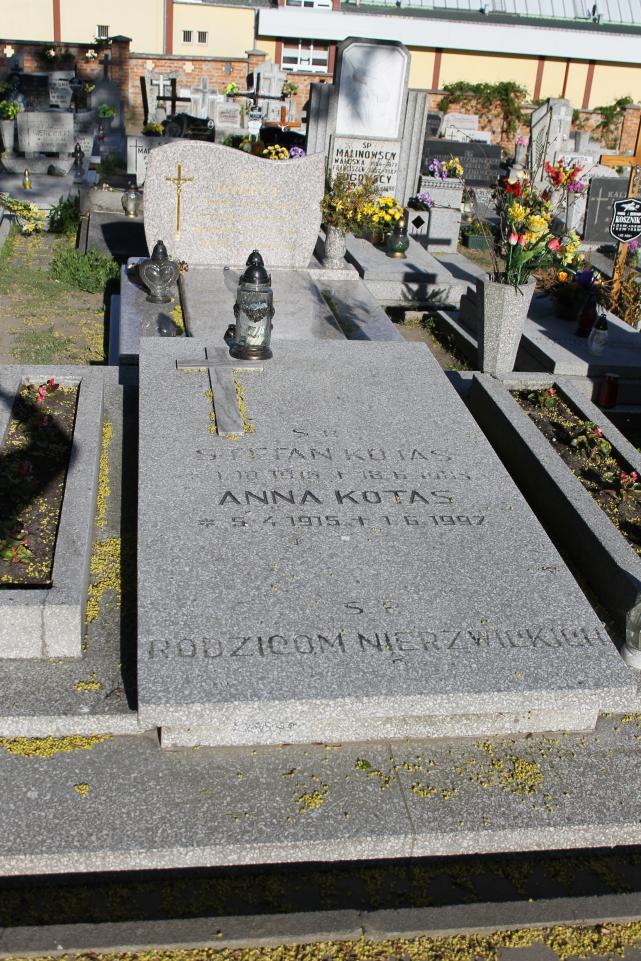 Anna Kotas 1915 Starogard Gdański ś. Mateusza - Grobonet - Wyszukiwarka osób pochowanych