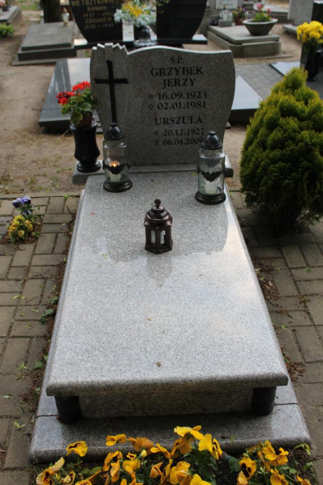 Urszula Grzybek 1927 Starogard Gdański ś. Mateusza - Grobonet - Wyszukiwarka osób pochowanych