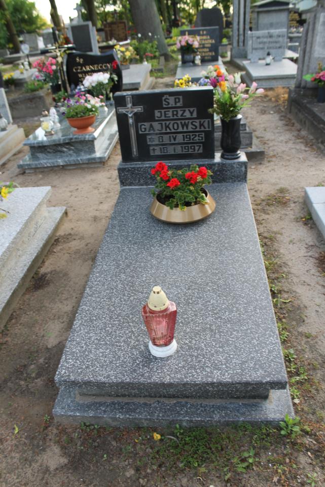 Jerzy Gajkowski 1925 Starogard Gdański ś. Mateusza - Grobonet - Wyszukiwarka osób pochowanych