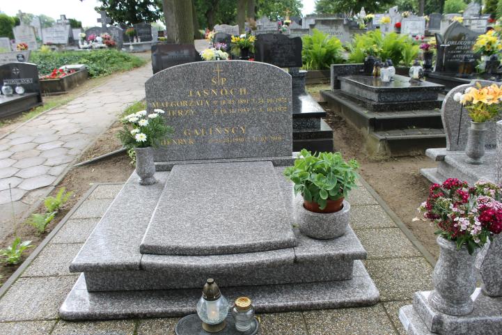Jerzy Jasnoch 1933 Starogard Gdański ś. Mateusza - Grobonet - Wyszukiwarka osób pochowanych